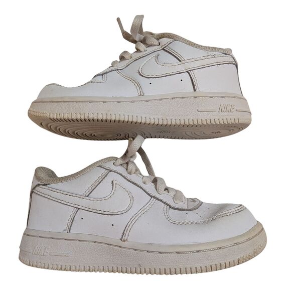 👟 Nike Air Force 1 LE Triple White Low Toddler Kids 9C Classic Style - Picture 2 of 9